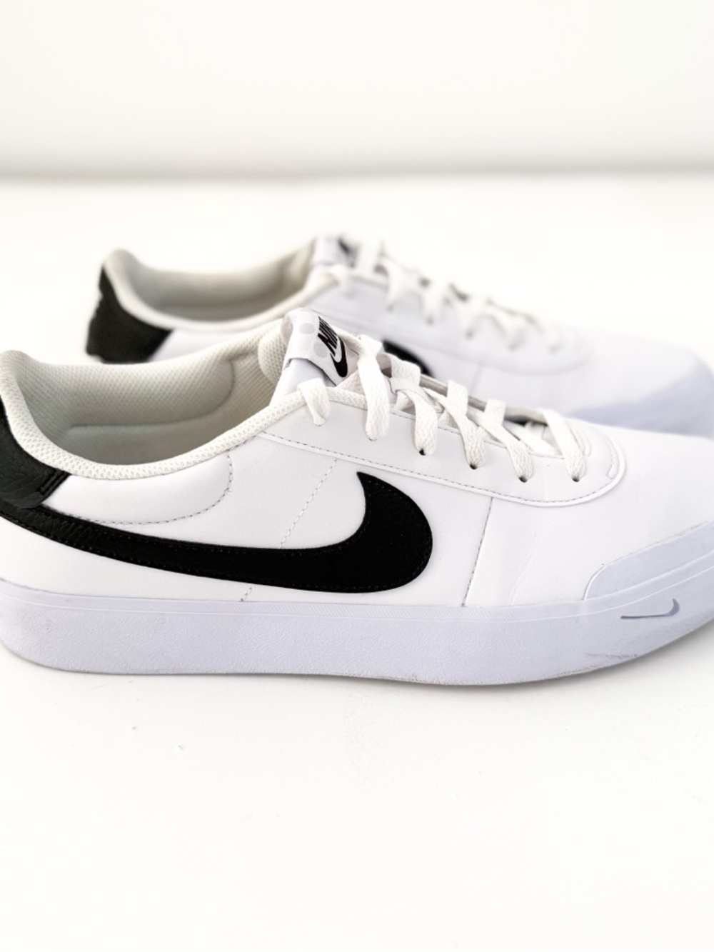 Nike Court Shot Tennis Shoes Sneakers Mens Size 12 Like New White Black